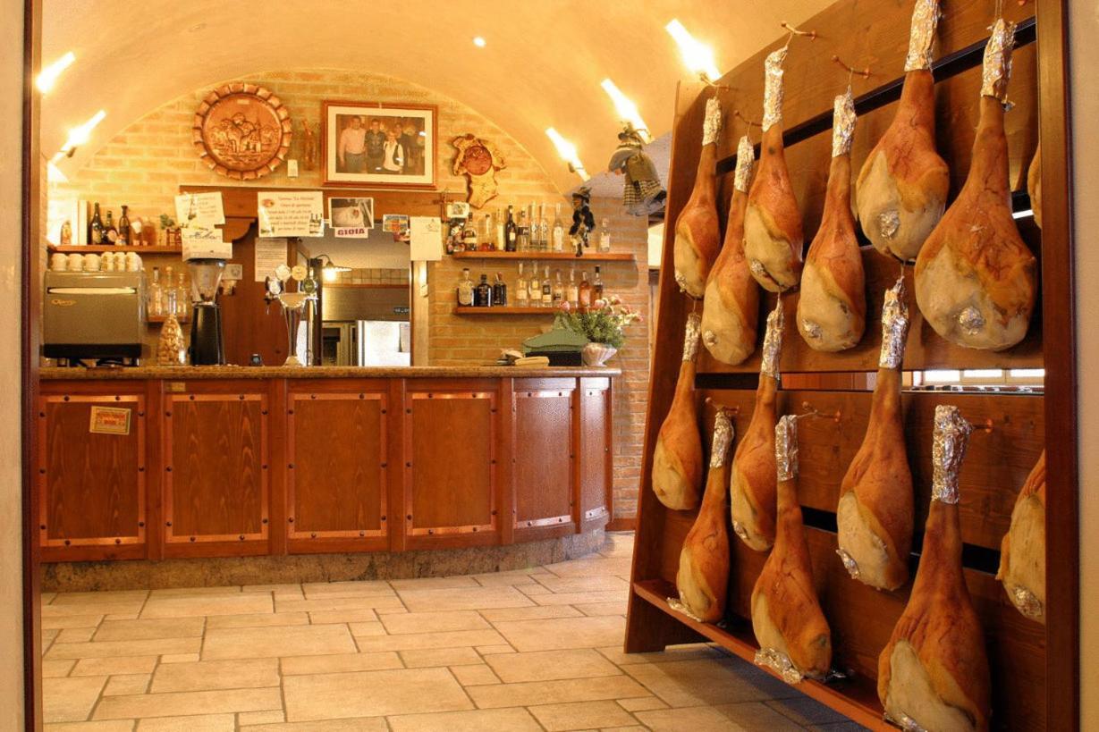Hotel Willy Gemona del Friuli Eksteriør billede