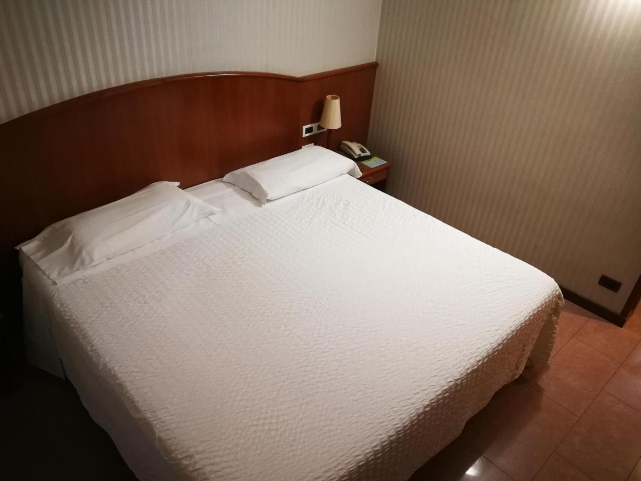 Hotel Willy Gemona del Friuli Eksteriør billede